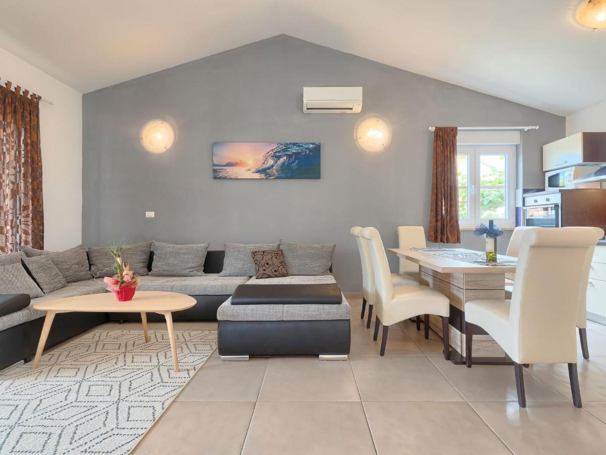 Holiday Home Goldi - Voj512 By Interhome Mednjan ภายนอก รูปภาพ